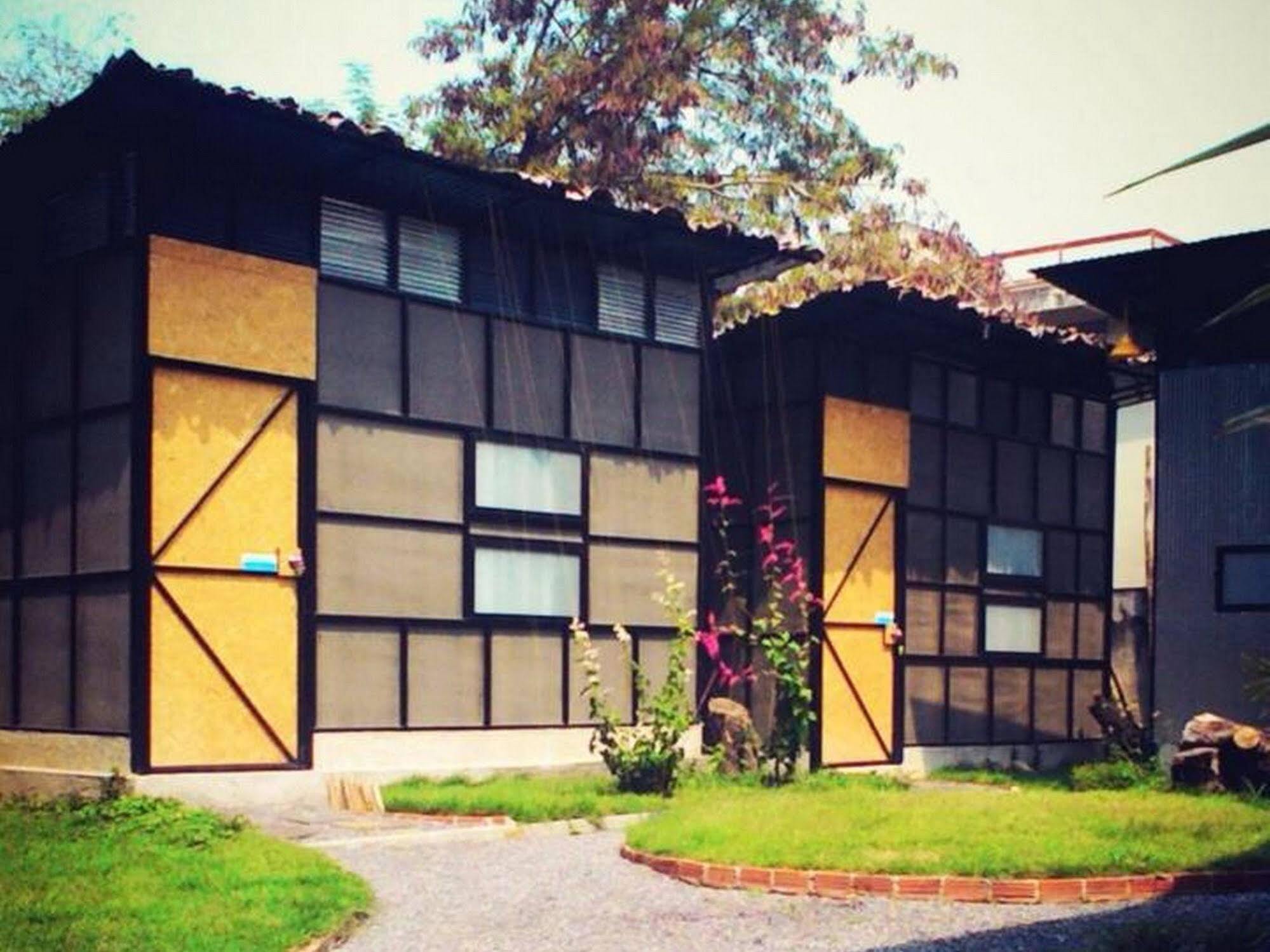 Viva Shack Hostel Chiang Mai Exterior photo