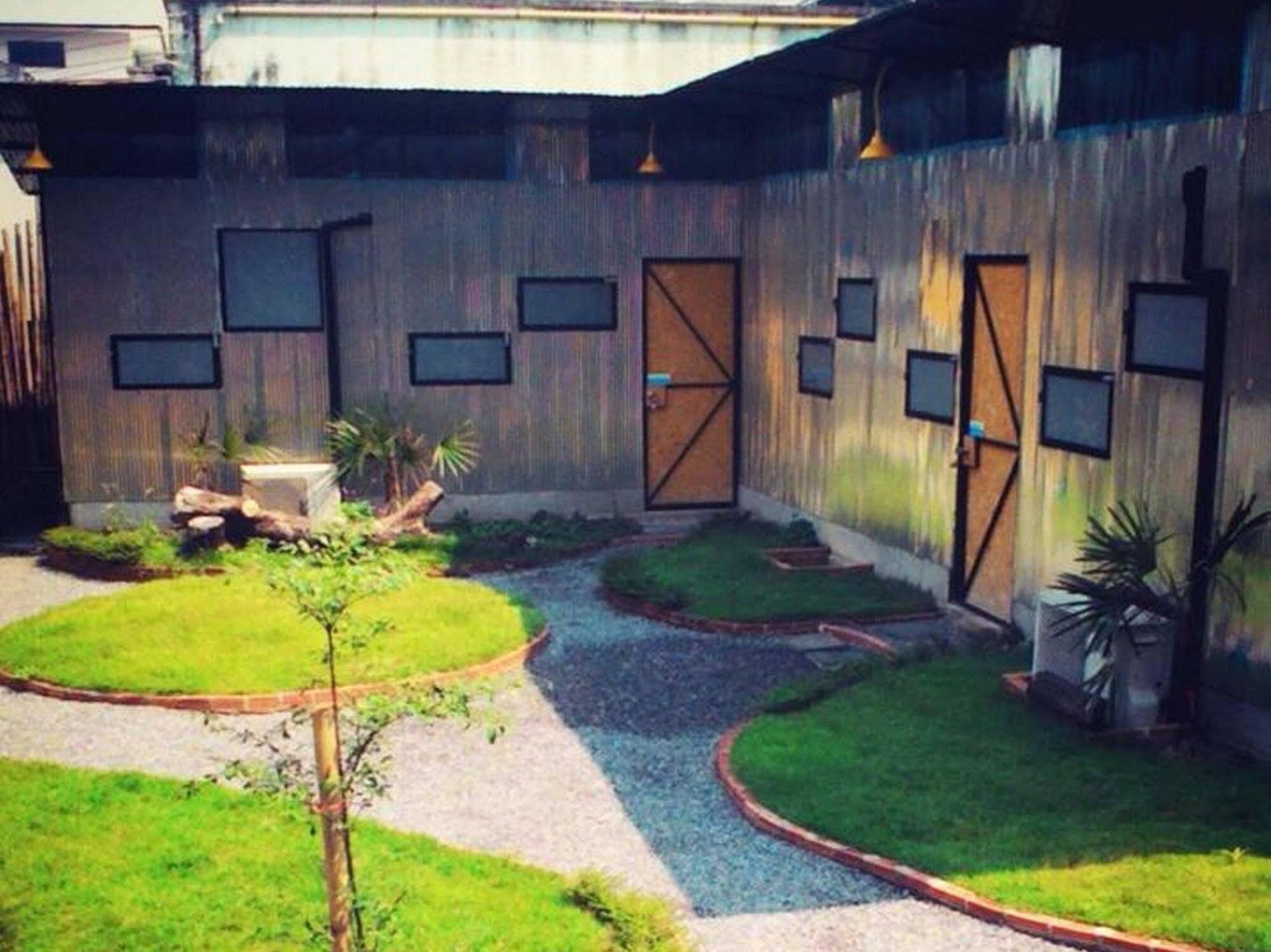 Viva Shack Hostel Chiang Mai Exterior photo