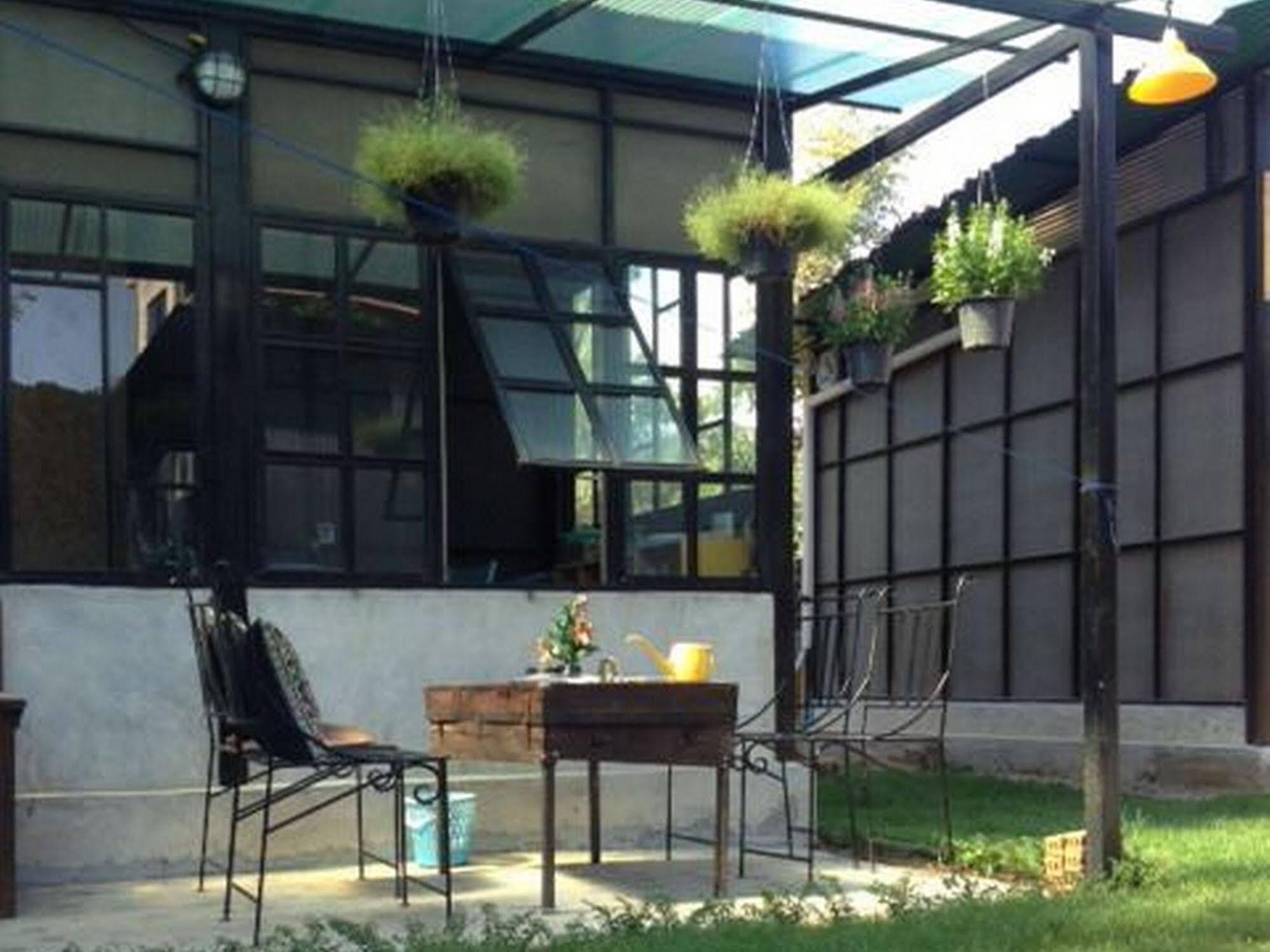 Viva Shack Hostel Chiang Mai Exterior photo